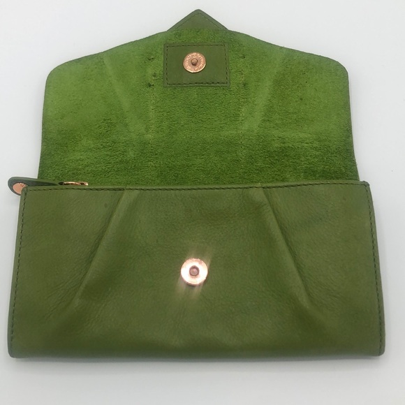 Ted Baker Wallet in Lime Green/Rose Gold - Picture 3 of 8